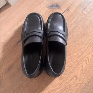 Vagabond Cosmo 2.0 black loafers
